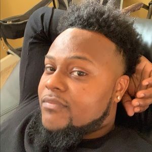 Meet your Posher, Aaron